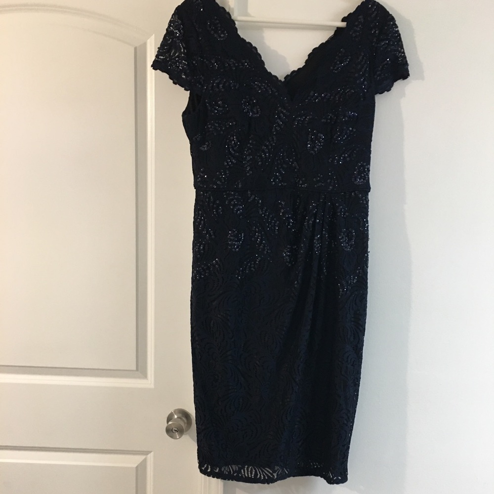 Adrianna Papell stretch lace scallop dress